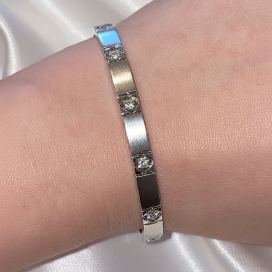 Natural 0.32CT diamond bangle in sterling silver