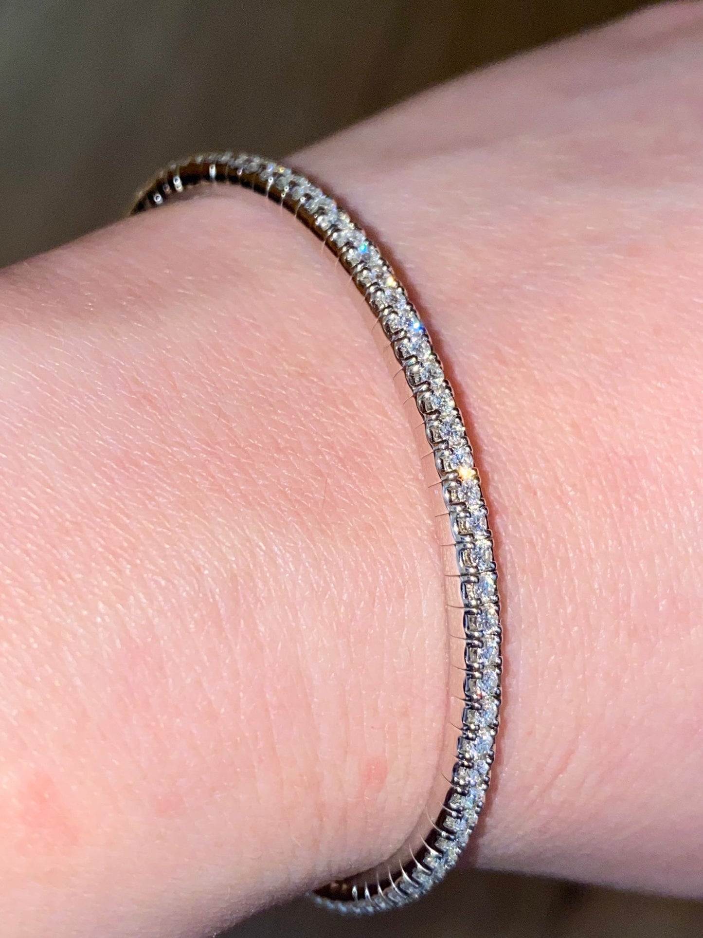 Bracciale elastico in argento sterling con diamanti naturali da 1,68 carati, purezza SI1, colore G.