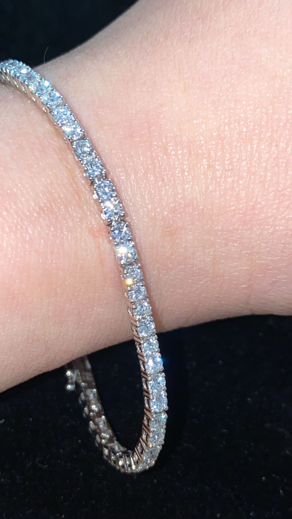 7" Platinum 3.62ct Natural VS quality/ G colour diamond bracelet (Order lead time 3 weeks)