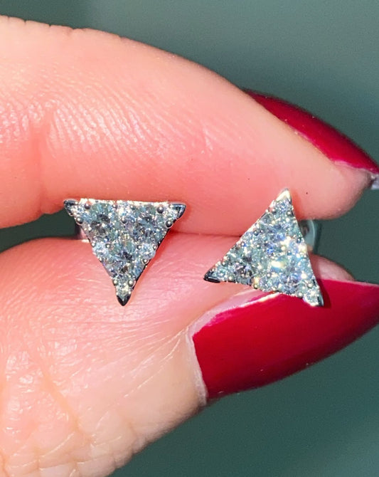 18k solid gold Trilliant-Shaped Sparkle Pressure-Set Diamond Earrings