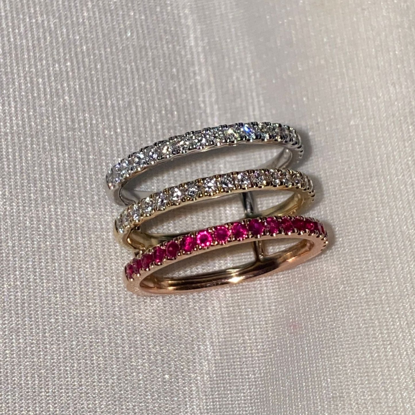 Anello in oro massiccio 14 carati con diamanti naturali e rubini (misura regolabile)