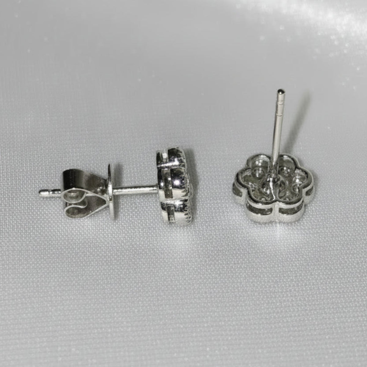 14 karat solid gold periwinkle diamond floral earring studs