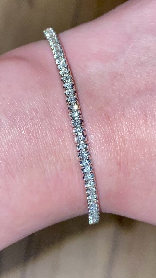1.68CT Natural SI1 clarity, G colour diamond stretch bracelet in Sterling Silver